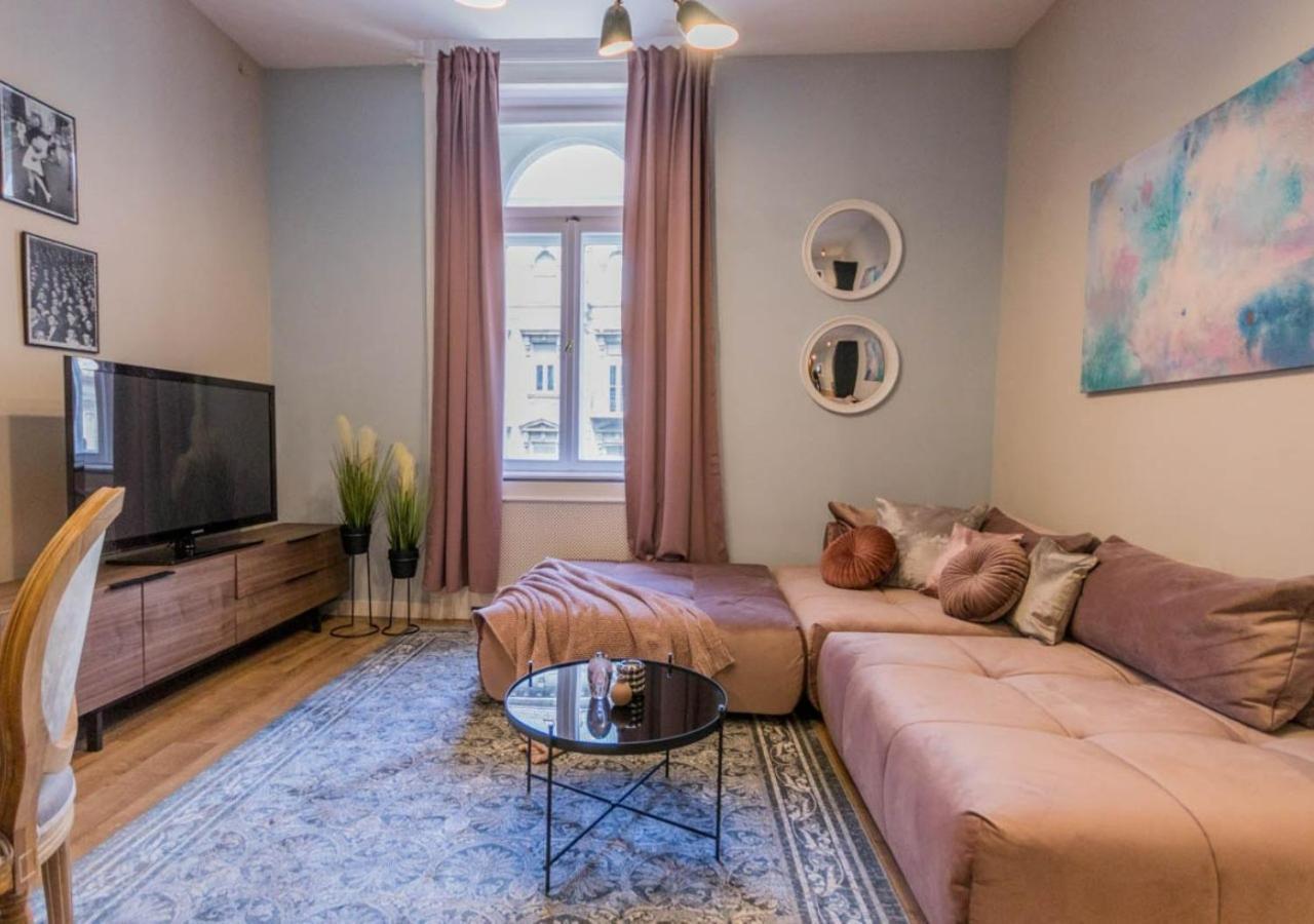 Budapest True Gem Downtown Next To Synagogue And Gozsdu Garden Area Exterior foto